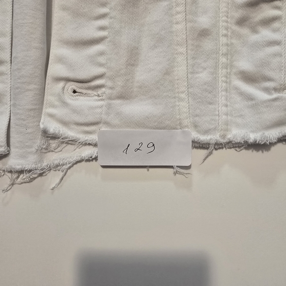7 For All Mankind White Trucker Jacket Cotton Long sleeves Front button Size M - Picture 12 of 12